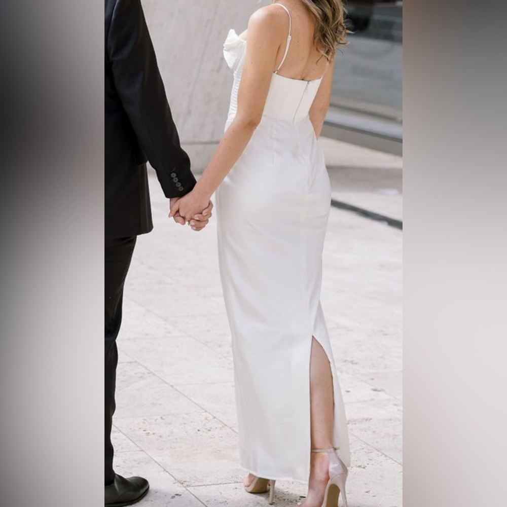 House of CB Elegant White Maxi Dress - Picture 3 of 3